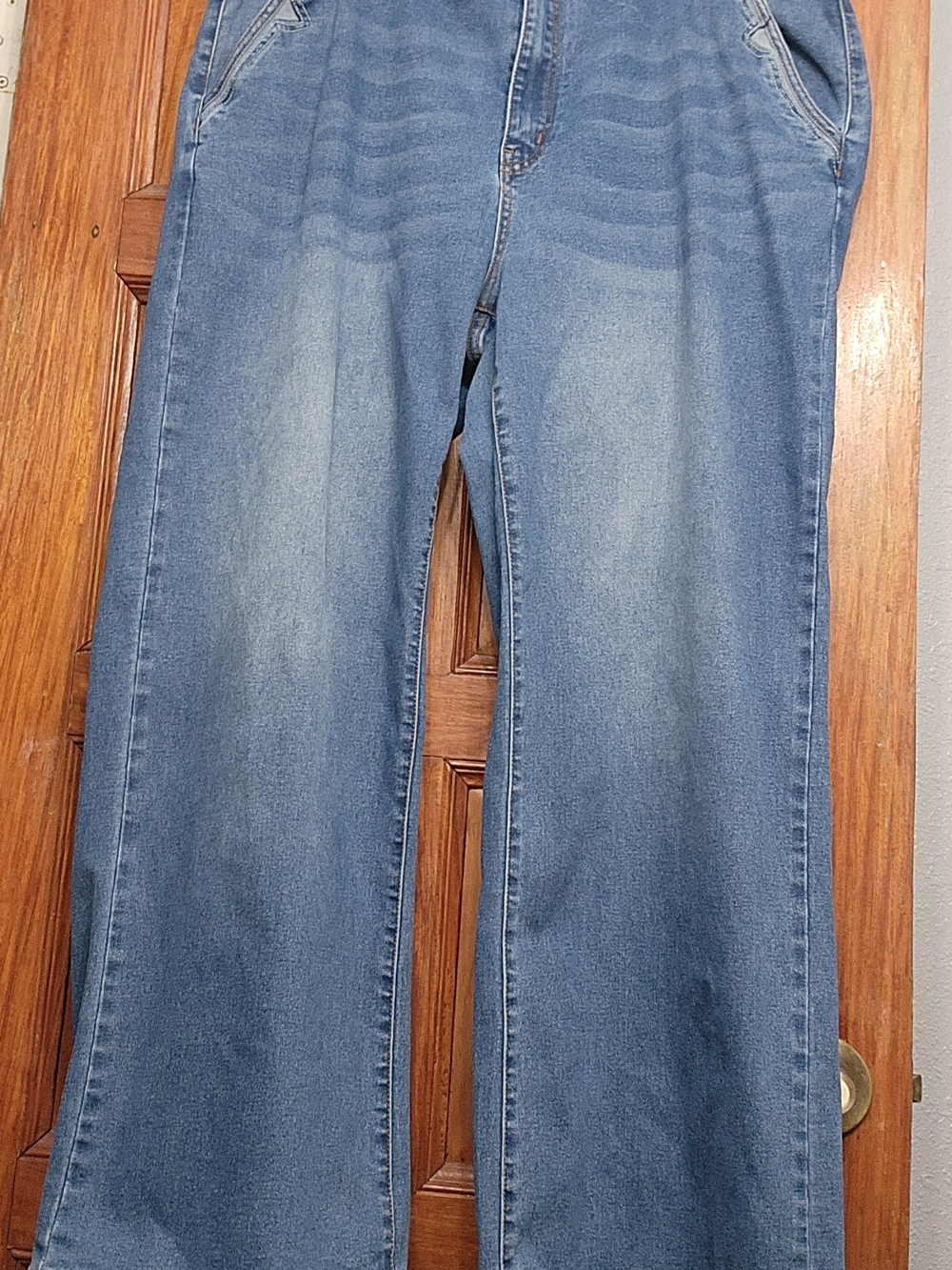 Women’s Classic Wide-Leg Jeans - Light Blue - Stretch/Relaxed Fit